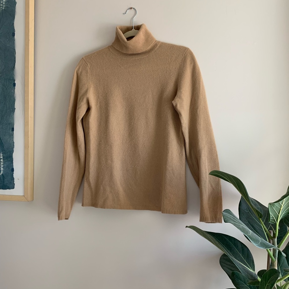 Vintage beige cashmere turtleneck sweater